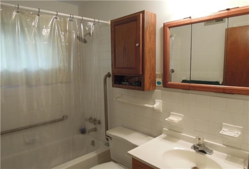 6300 HEATHCLIFF CV, Memphis, Tennessee 38134, 3 Bedroom Bedrooms, 7 Room Rooms,2 BathroomBathrooms,Rental Properties,For Sale,HEATHCLIFF,0,10226543