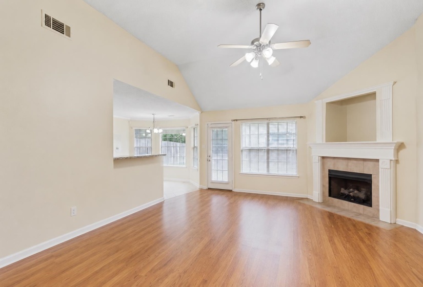 1654 FAR DR, Cordova, Tennessee 38016, 3 Bedroom Bedrooms, 5 Room Rooms,2 BathroomBathrooms,Rental Properties,For Sale,FAR,0,10226648
