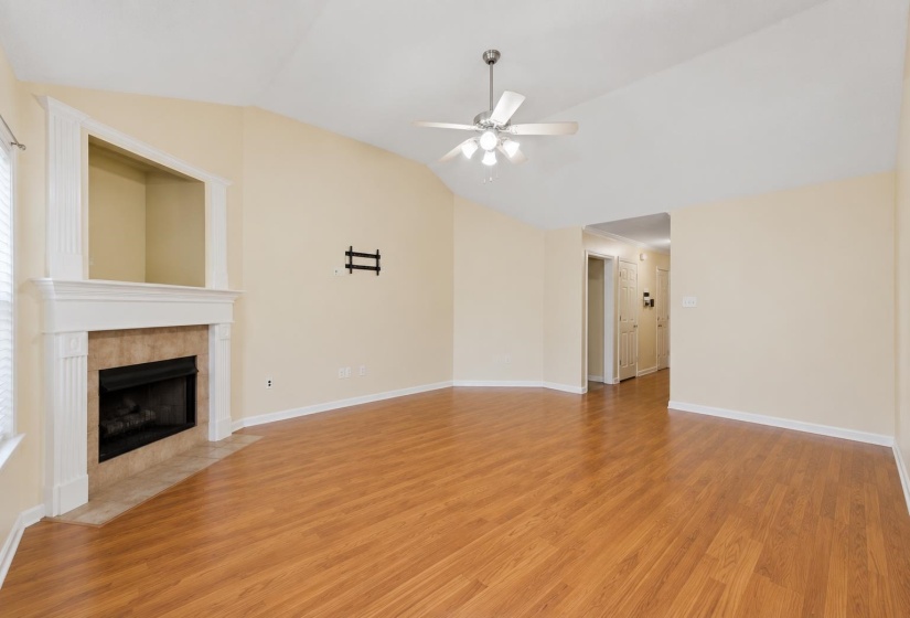 1654 FAR DR, Cordova, Tennessee 38016, 3 Bedroom Bedrooms, 5 Room Rooms,2 BathroomBathrooms,Rental Properties,For Sale,FAR,0,10226648