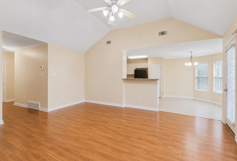 1654 FAR DR, Cordova, Tennessee 38016, 3 Bedroom Bedrooms, 5 Room Rooms,2 BathroomBathrooms,Rental Properties,For Sale,FAR,0,10226648