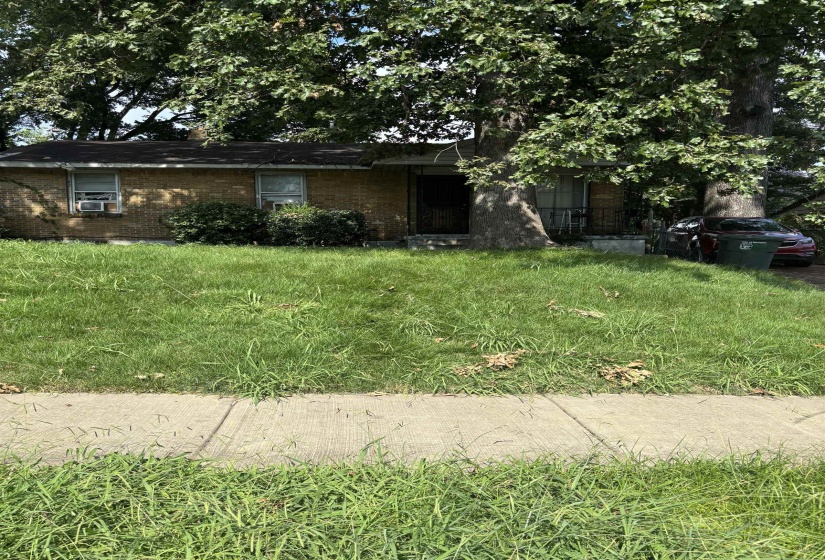 2404 HERNANDO RD, Memphis, Tennessee 38106, 3 Bedroom Bedrooms, 6 Room Rooms,1 BathroomBathrooms,Residential,For Sale,HERNANDO,0,10226013