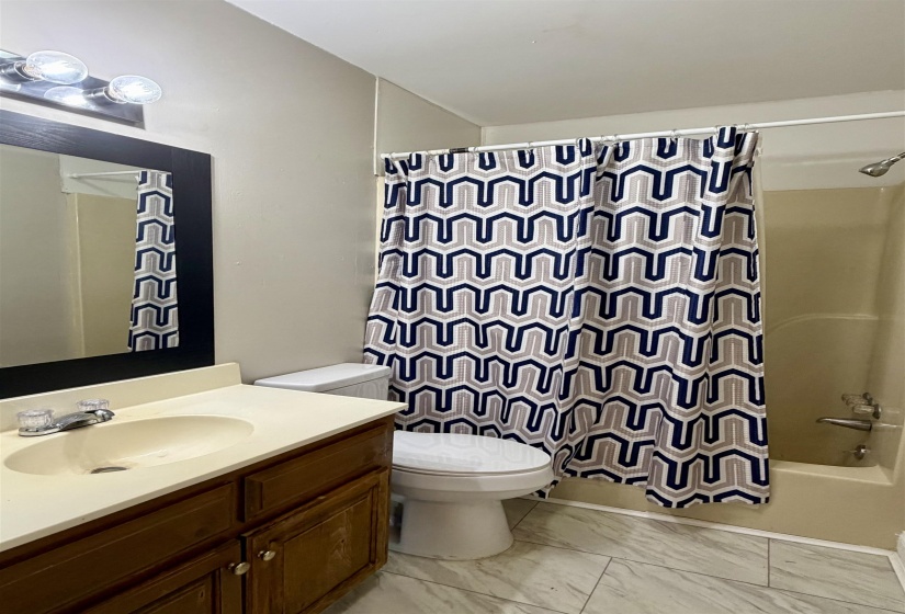 355 PURDY RD, Selmer, Tennessee 38375-1750, 2 Bedroom Bedrooms, 6 Room Rooms,1 BathroomBathrooms,Residential,For Sale,PURDY,0,10226014