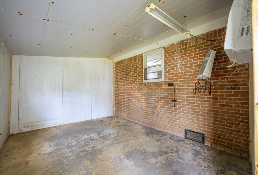 55 SQUAW ST, Savannah, Tennessee 38372, 3 Bedroom Bedrooms, 5 Room Rooms,1 BathroomBathrooms,Residential,For Sale,SQUAW,0,10223514