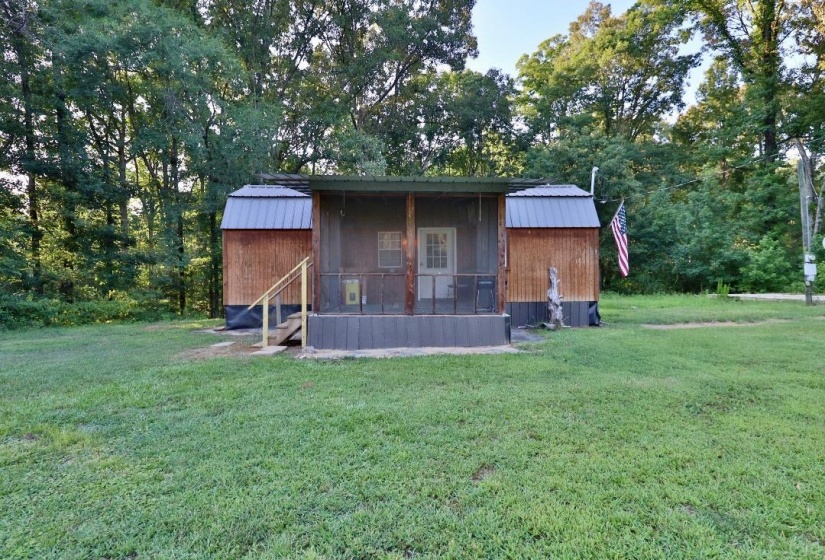 1611 KING RD, Sardis, Mississippi 38666, 1 Bedroom Bedrooms, 2 Room Rooms,1 BathroomBathrooms,Residential,For Sale,KING,0,10226067