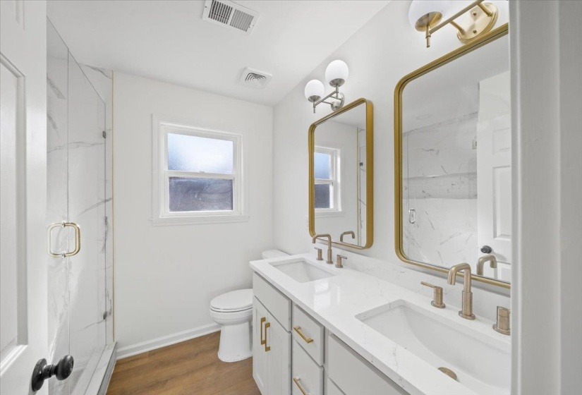 1676 MILLER FARMS RD, Germantown, Tennessee 38138, 4 Bedroom Bedrooms, 8 Room Rooms,3 BathroomBathrooms,Rental Properties,For Sale,MILLER FARMS,0,10227148