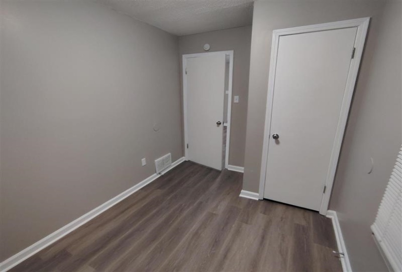 679 LEATH ST, Memphis, Tennessee 38107-4043, 3 Bedroom Bedrooms, 6 Room Rooms,1 BathroomBathrooms,Rental Properties,For Sale,LEATH,0,10218987