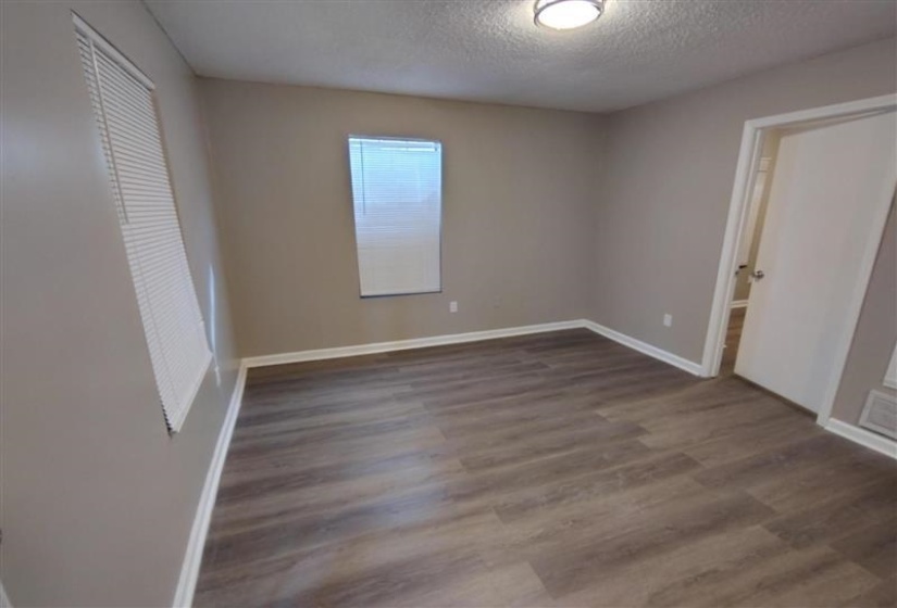 679 LEATH ST, Memphis, Tennessee 38107-4043, 3 Bedroom Bedrooms, 6 Room Rooms,1 BathroomBathrooms,Rental Properties,For Sale,LEATH,0,10218987