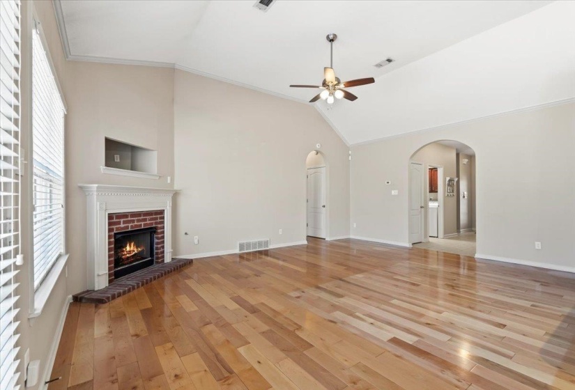 9294 FAIRMONT CIR, Collierville, Tennessee 38017, 3 Bedroom Bedrooms, 6 Room Rooms,2 BathroomBathrooms,Rental Properties,For Sale,FAIRMONT,0,10226225