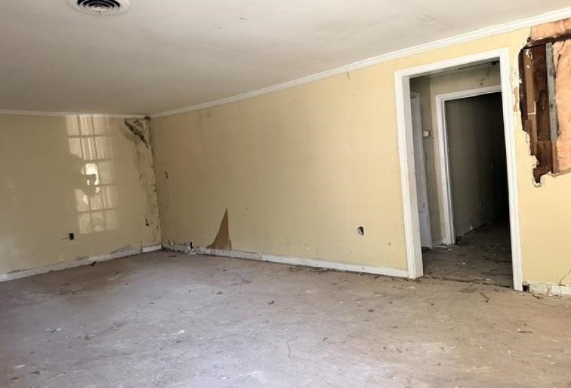 2356 DEXTER AVE, Memphis, Tennessee 38108, 3 Bedroom Bedrooms, 7 Room Rooms,1 BathroomBathrooms,Residential,For Sale,DEXTER,0,10225921