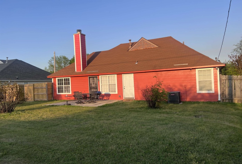 4005 LONG CREEK RD, Memphis, Tennessee 38125, 3 Bedroom Bedrooms, 6 Room Rooms,2 BathroomBathrooms,Residential,For Sale,LONG CREEK,0,10219657