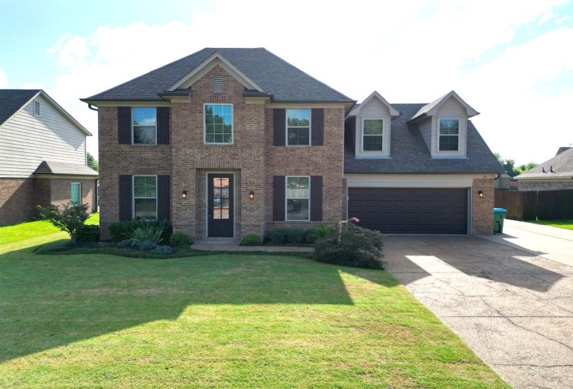 40 GREEN HILLS DR, Oakland, Tennessee 38060, 4 Bedroom Bedrooms, 12 Room Rooms,2.1 BathroomBathrooms,Residential,For Sale,GREEN HILLS,0,10226155