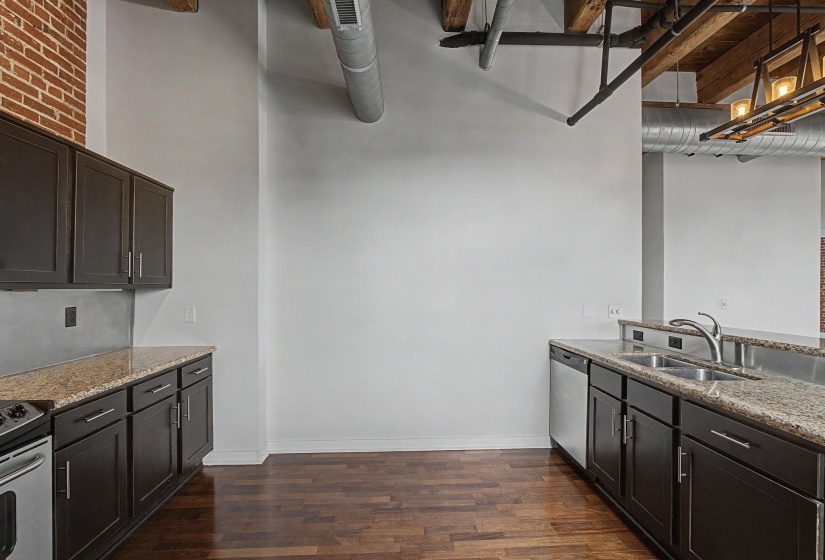 420 FRONT ST, Memphis, Tennessee 38103, 2 Bedroom Bedrooms, 4 Room Rooms,2 BathroomBathrooms,Residential,For Sale,FRONT,0,10226203