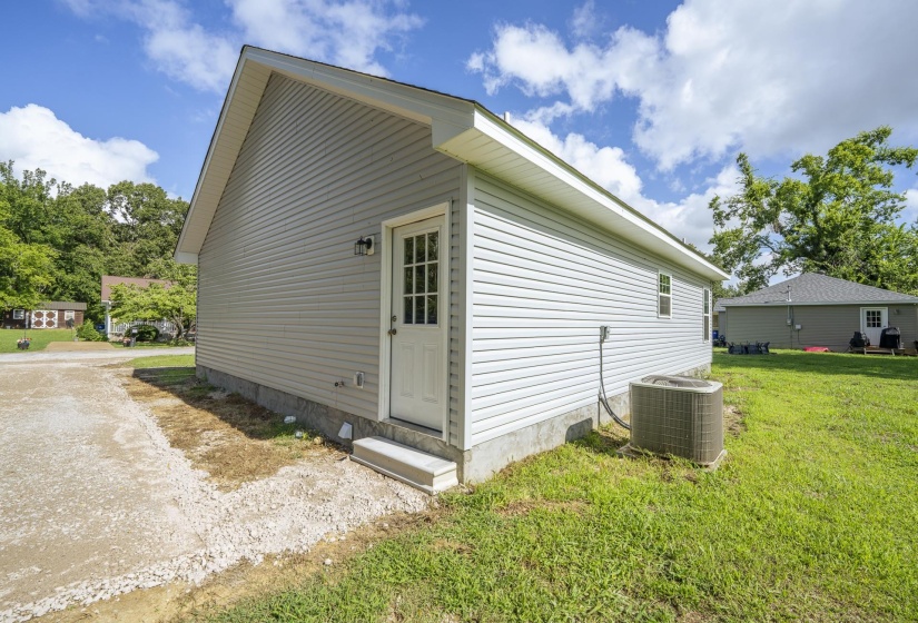 270 HARLEM ST, Savannah, Tennessee 38372, 3 Bedroom Bedrooms, 7 Room Rooms,2 BathroomBathrooms,Residential,For Sale,HARLEM,0,10226205