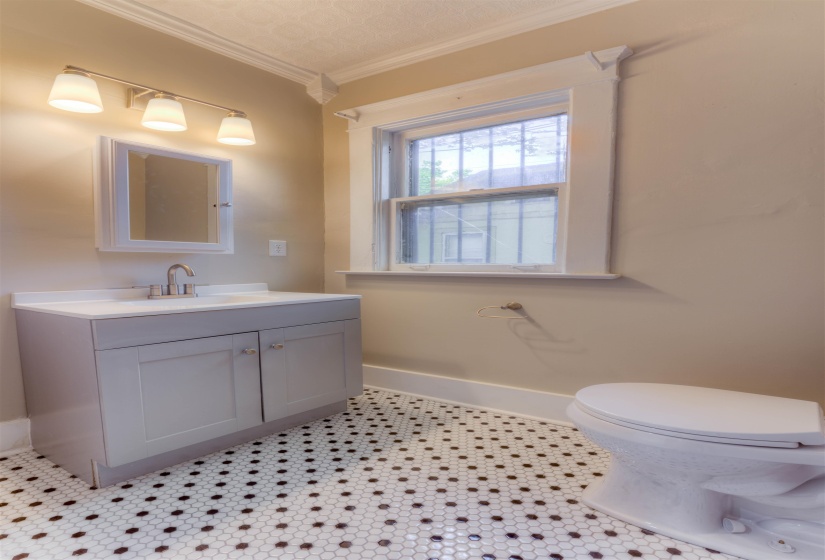 345 MALVERN ST, Memphis, Tennessee 38104, 3 Bedroom Bedrooms, 6 Room Rooms,1 BathroomBathrooms,Rental Properties,For Sale,MALVERN,0,10226880