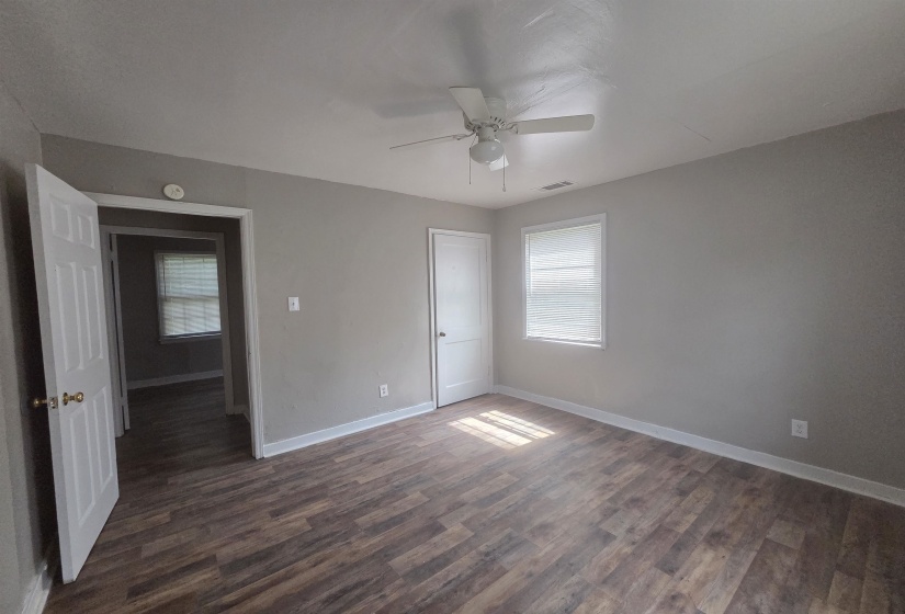 4047 CHELSEA AVE, Memphis, Tennessee 38108-2828, 3 Bedroom Bedrooms, 7 Room Rooms,2 BathroomBathrooms,Rental Properties,For Sale,CHELSEA,0,10223397