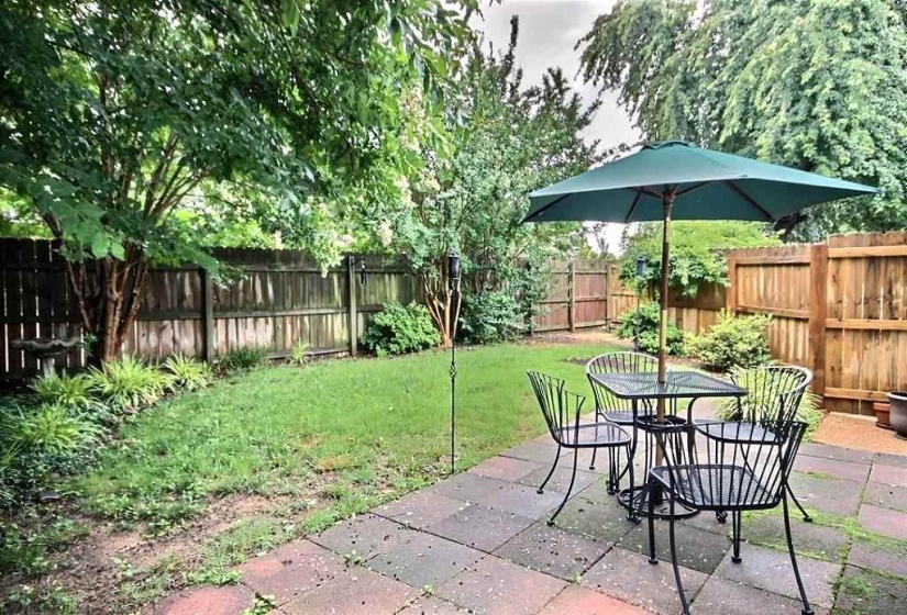 376 CHICKADEE CV, Collierville, Tennessee 38017, 3 Bedroom Bedrooms, 6 Room Rooms,2 BathroomBathrooms,Rental Properties,For Sale,CHICKADEE,0,10228535