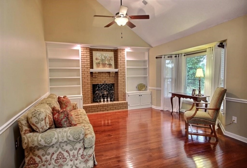 376 CHICKADEE CV, Collierville, Tennessee 38017, 3 Bedroom Bedrooms, 6 Room Rooms,2 BathroomBathrooms,Rental Properties,For Sale,CHICKADEE,0,10228535