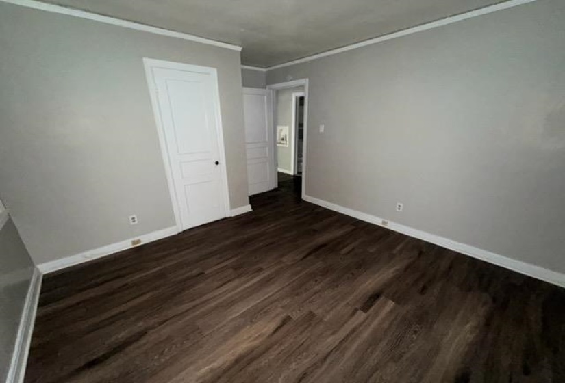 839 LEON PL, Memphis, Tennessee 38107-2620, 2 Bedroom Bedrooms, 4 Room Rooms,1 BathroomBathrooms,Rental Properties,For Sale,LEON,0,10228553