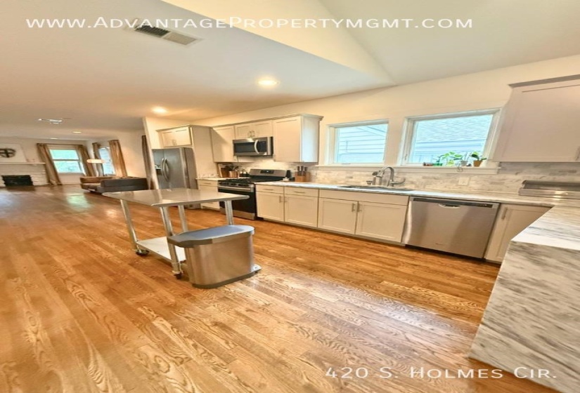 420 HOLMES ST, Memphis, Tennessee 38111, 3 Bedroom Bedrooms, 6 Room Rooms,1 BathroomBathrooms,Rental Properties,For Sale,HOLMES,0,10228564