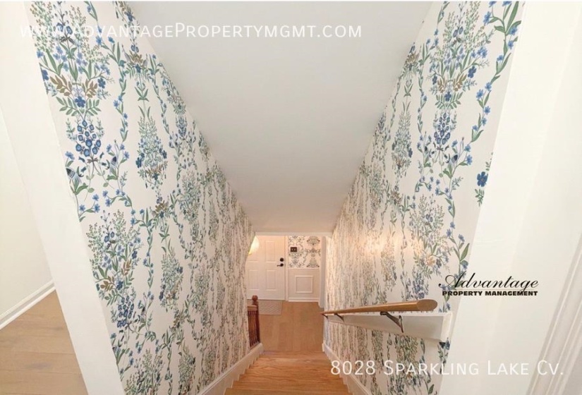 8028 SPARKLING LAKE CV, Germantown, Tennessee 38138, 4 Bedroom Bedrooms, 9 Room Rooms,2.1 BathroomBathrooms,Rental Properties,For Sale,SPARKLING LAKE,0,10228567