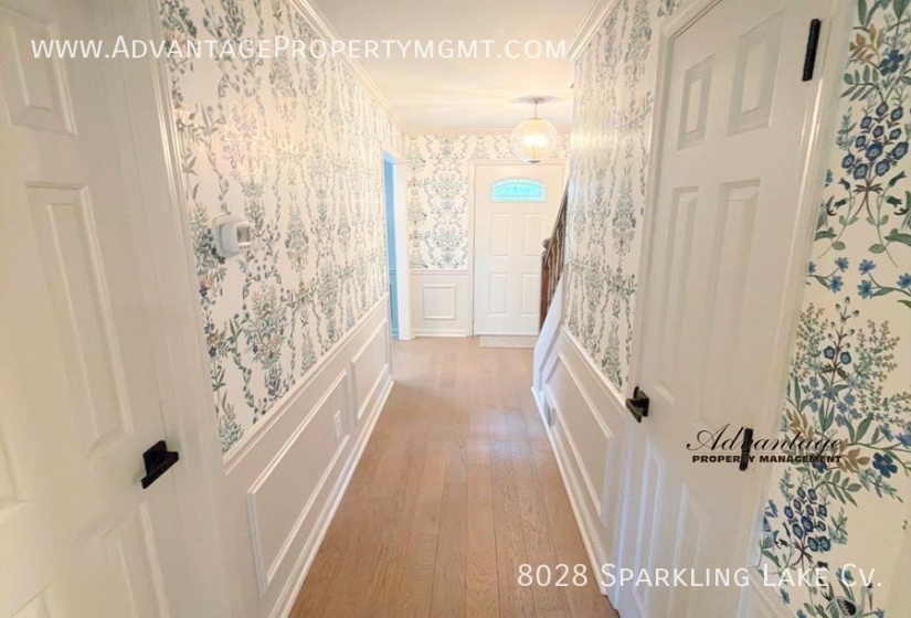 8028 SPARKLING LAKE CV, Germantown, Tennessee 38138, 4 Bedroom Bedrooms, 9 Room Rooms,2.1 BathroomBathrooms,Rental Properties,For Sale,SPARKLING LAKE,0,10228567
