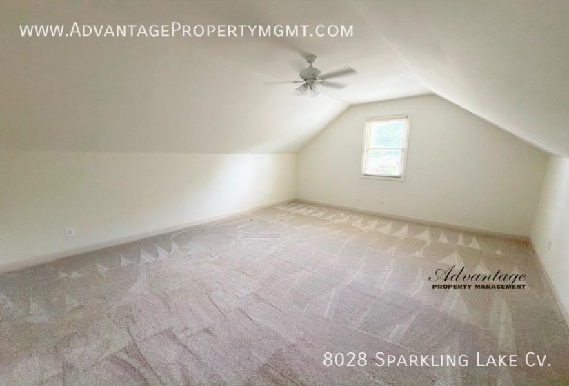 8028 SPARKLING LAKE CV, Germantown, Tennessee 38138, 4 Bedroom Bedrooms, 9 Room Rooms,2.1 BathroomBathrooms,Rental Properties,For Sale,SPARKLING LAKE,0,10228567