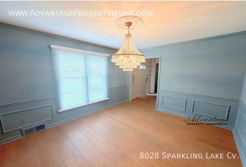 8028 SPARKLING LAKE CV, Germantown, Tennessee 38138, 4 Bedroom Bedrooms, 9 Room Rooms,2.1 BathroomBathrooms,Rental Properties,For Sale,SPARKLING LAKE,0,10228567