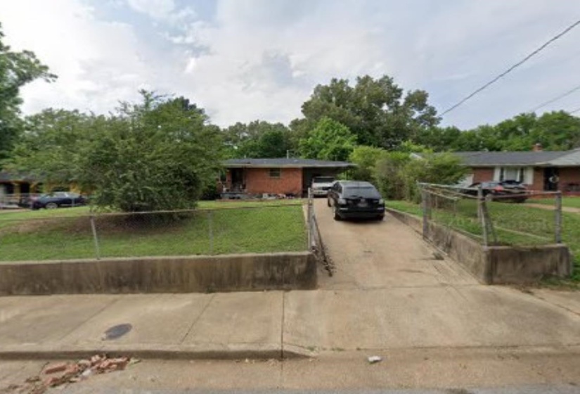 48 BELLE HAVEN RD, Memphis, Tennessee 38109, 2 Bedroom Bedrooms, 4 Room Rooms,1 BathroomBathrooms,Residential,For Sale,BELLE HAVEN,0,10226320
