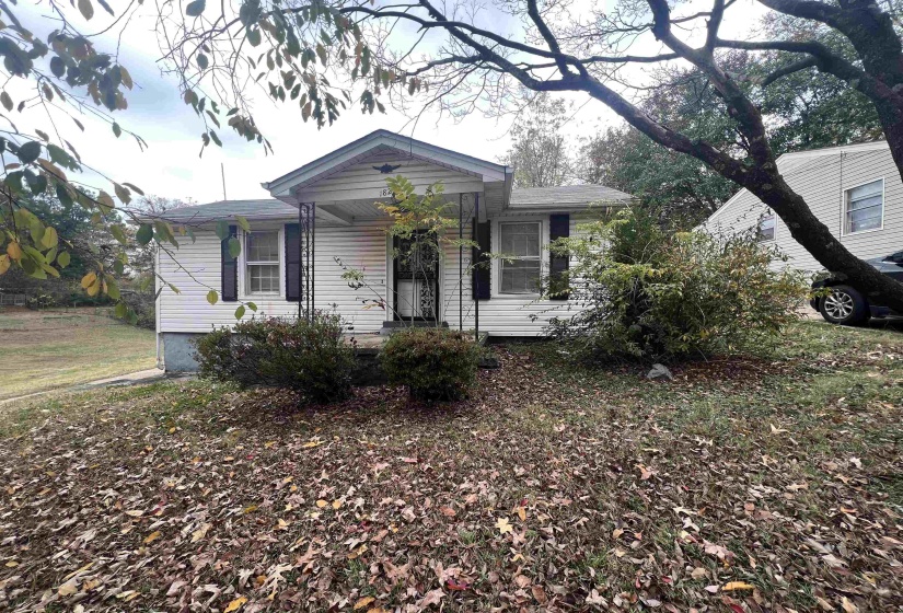 1823 CEDARHURST AVE, Memphis, Tennessee 38127, 3 Bedroom Bedrooms, 5 Room Rooms,1 BathroomBathrooms,Residential,For Sale,CEDARHURST,0,10226324