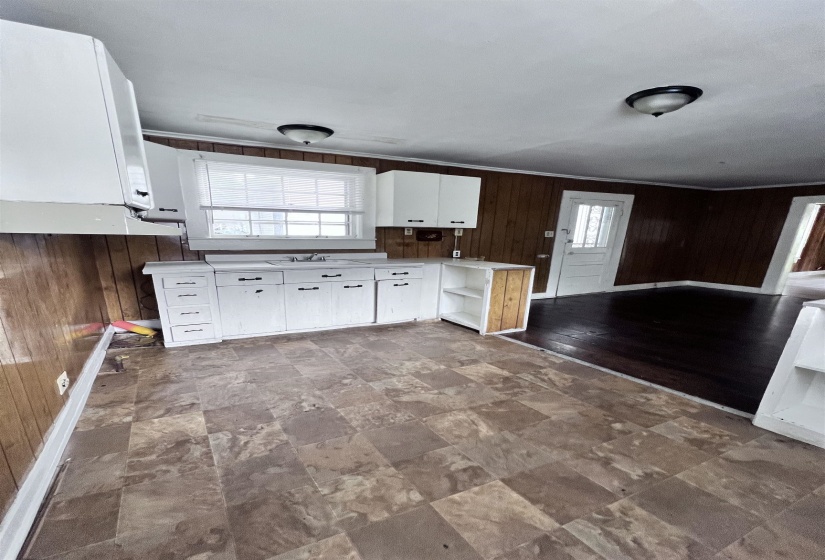 1823 CEDARHURST AVE, Memphis, Tennessee 38127, 3 Bedroom Bedrooms, 5 Room Rooms,1 BathroomBathrooms,Residential,For Sale,CEDARHURST,0,10226324