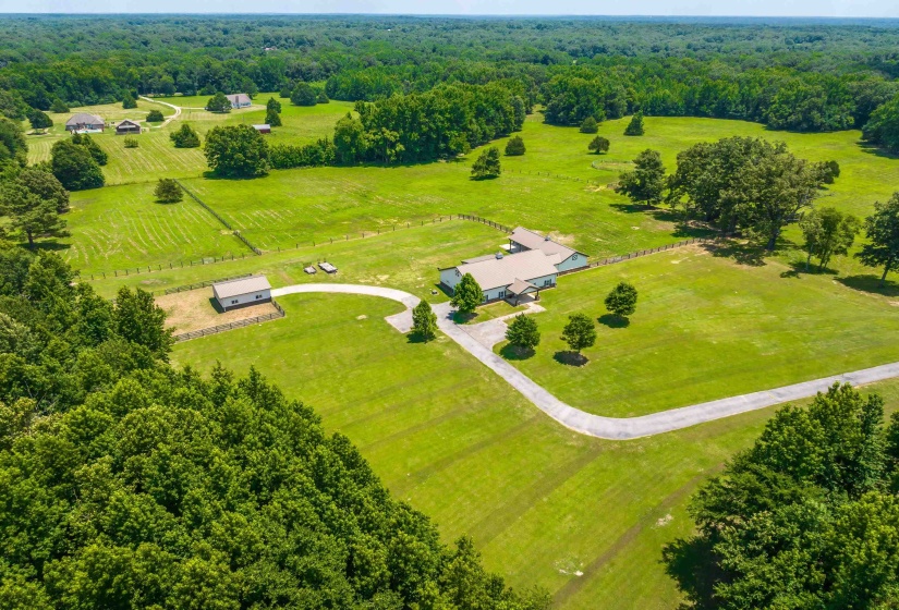 430 TANASI DR, Unincorporated, Tennessee 38066, 3 Bedroom Bedrooms, 8 Room Rooms,2 BathroomBathrooms,Residential,For Sale,TANASI,0,10226327