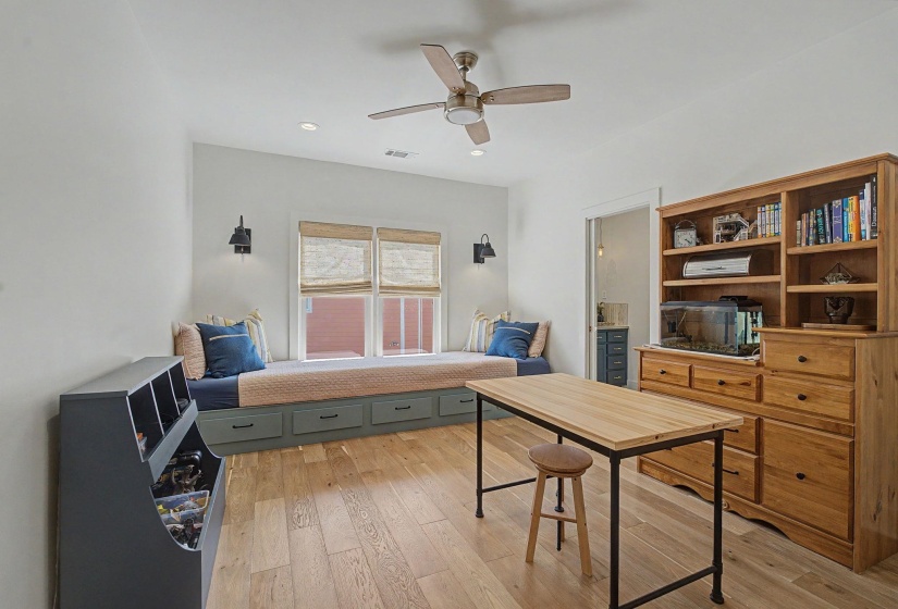 896 RIVER PARK DR, Memphis, Tennessee 38103, 4 Bedroom Bedrooms, 10 Room Rooms,3.1 BathroomBathrooms,Residential,For Sale,RIVER PARK,0,10226331