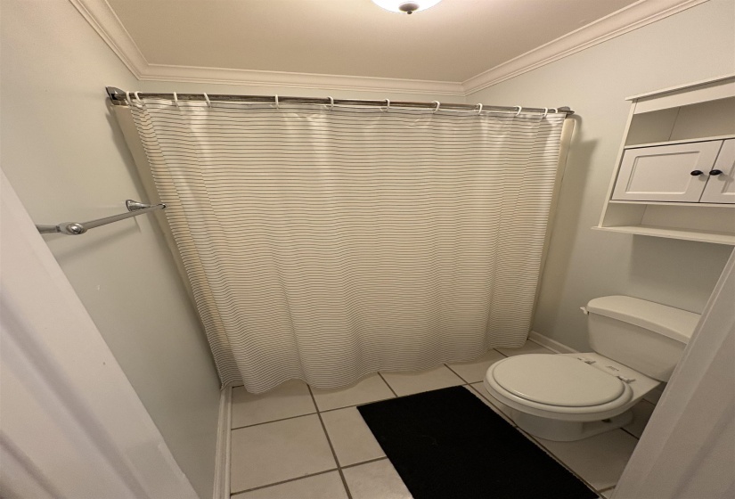 37 CROWNPOINTE COVE CV, Jackson, Tennessee 38305, 5 Bedroom Bedrooms, 12 Room Rooms,3.1 BathroomBathrooms,Residential,For Sale,COVE,0,10226363
