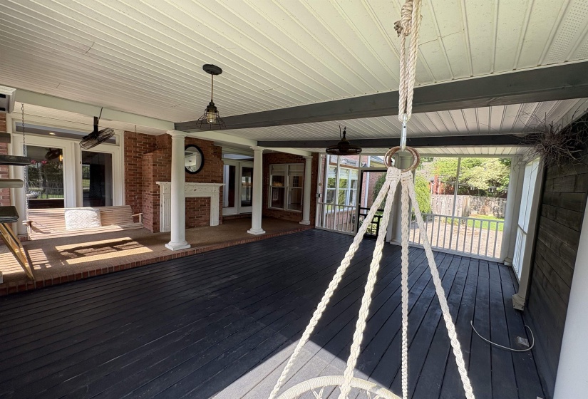 37 CROWNPOINTE COVE CV, Jackson, Tennessee 38305, 5 Bedroom Bedrooms, 12 Room Rooms,3.1 BathroomBathrooms,Residential,For Sale,COVE,0,10226363