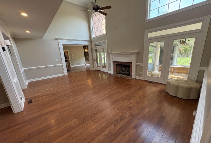 37 CROWNPOINTE COVE CV, Jackson, Tennessee 38305, 5 Bedroom Bedrooms, 12 Room Rooms,3.1 BathroomBathrooms,Residential,For Sale,COVE,0,10226363