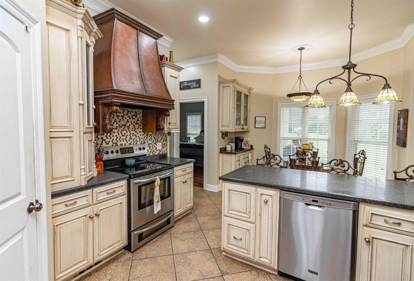 60 JOHN C BRECKENRIDGE CV, Adamsville, Tennessee 38310, 4 Bedroom Bedrooms, 8 Room Rooms,2.1 BathroomBathrooms,Residential,For Sale,JOHN C BRECKENRIDGE,0,10226377