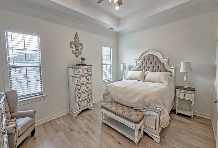 230 LINKS VIEW DR, Oakland, Tennessee 38060, 4 Bedroom Bedrooms, 8 Room Rooms,3 BathroomBathrooms,Residential,For Sale,LINKS VIEW,0,10219530