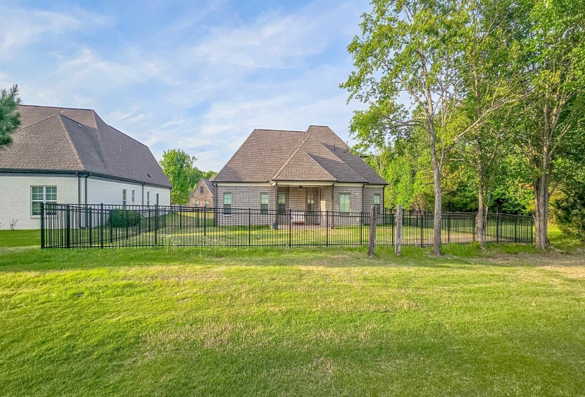 230 LINKS VIEW DR, Oakland, Tennessee 38060, 4 Bedroom Bedrooms, 8 Room Rooms,3 BathroomBathrooms,Residential,For Sale,LINKS VIEW,0,10219530