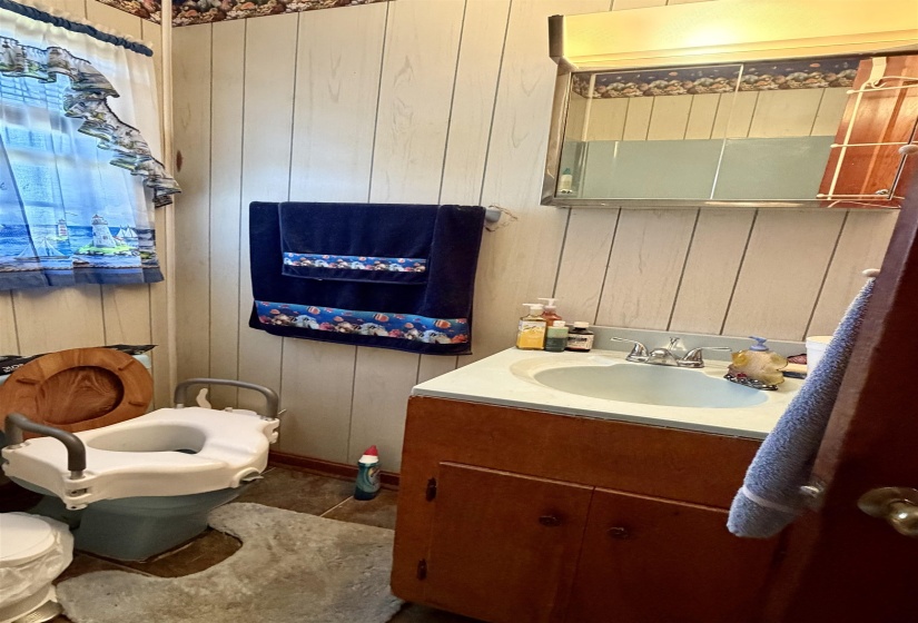 218 SARDIE HENRY RD, Bethel Springs, Tennessee 38315, 4 Bedroom Bedrooms, 12 Room Rooms,2 BathroomBathrooms,Residential,For Sale,SARDIE HENRY,0,10226421