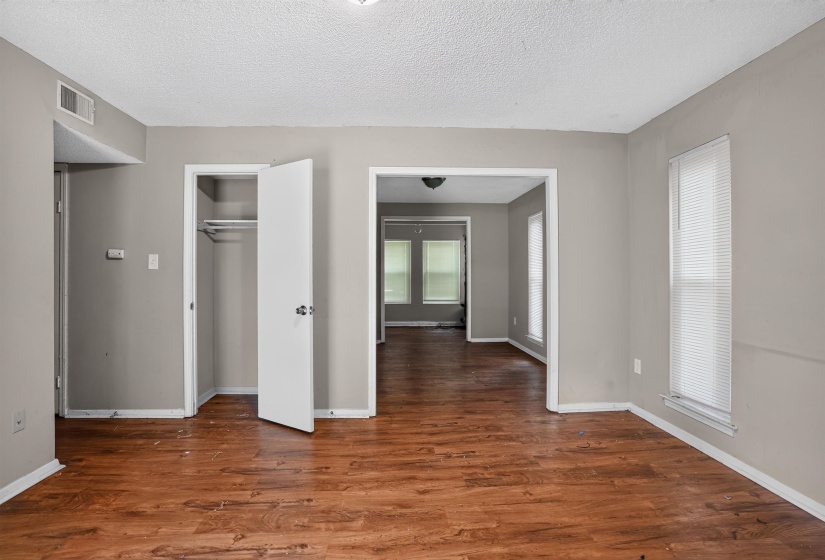 3639 KERWIN DR, Memphis, Tennessee 38128, 3 Bedroom Bedrooms, 6 Room Rooms,1.1 BathroomBathrooms,Residential,For Sale,KERWIN,0,10226240
