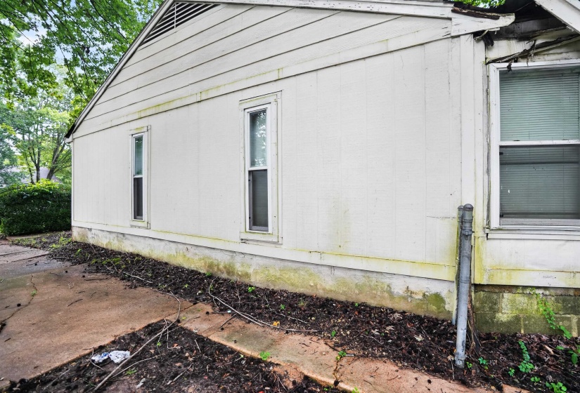 3639 KERWIN DR, Memphis, Tennessee 38128, 3 Bedroom Bedrooms, 6 Room Rooms,1.1 BathroomBathrooms,Residential,For Sale,KERWIN,0,10226240