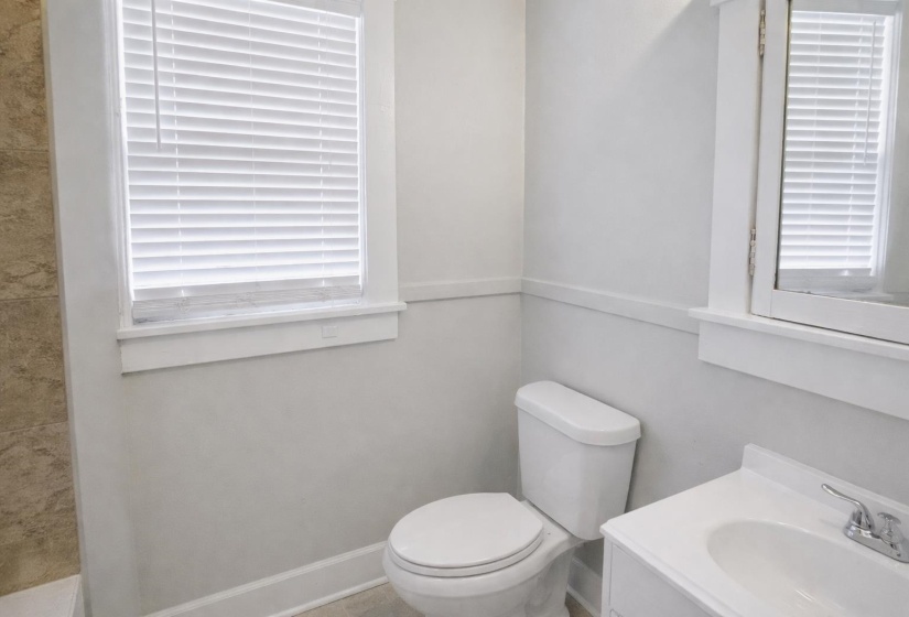244 BELLEVUE BLVD, Memphis, Tennessee 38105, 3 Bedroom Bedrooms, 7 Room Rooms,1 BathroomBathrooms,Residential,For Sale,BELLEVUE,0,10224654
