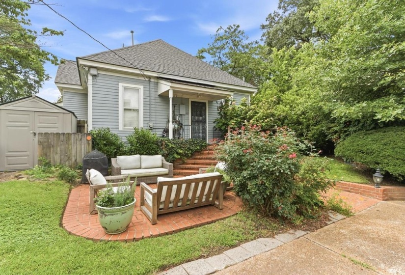 2072 FELIX AVE, Memphis, Tennessee 38104, 2 Bedroom Bedrooms, 5 Room Rooms,2 BathroomBathrooms,Residential,For Sale,FELIX,0,10226285