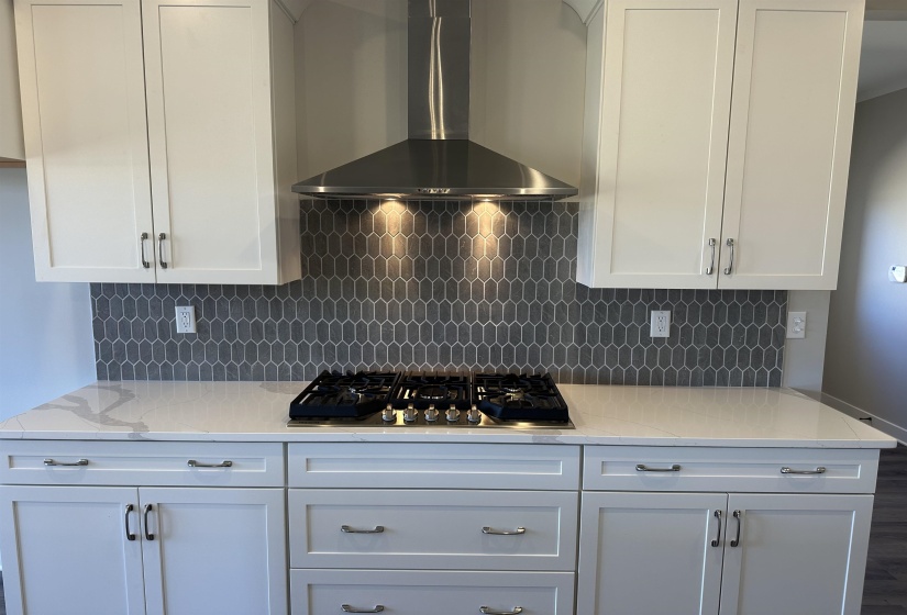 5287 BUTTERCUP LN, Lakeland, Tennessee 38002, 4 Bedroom Bedrooms, 10 Room Rooms,3.1 BathroomBathrooms,Residential,For Sale,BUTTERCUP,0,10204524