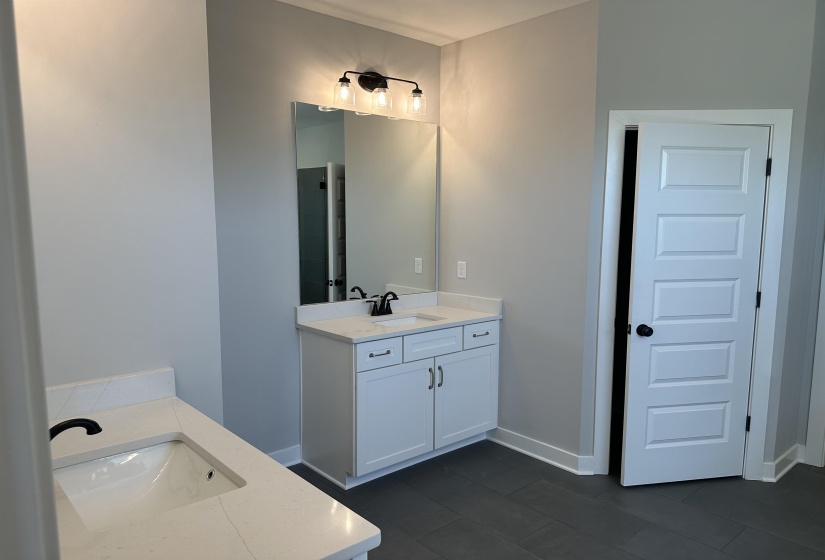 5287 BUTTERCUP LN, Lakeland, Tennessee 38002, 4 Bedroom Bedrooms, 10 Room Rooms,3.1 BathroomBathrooms,Residential,For Sale,BUTTERCUP,0,10204524