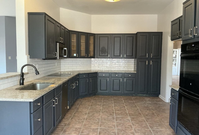 3870 LIGHTHOUSE LN, Lakeland, Tennessee 38002, 5 Bedroom Bedrooms, 9 Room Rooms,2.1 BathroomBathrooms,Residential,For Sale,LIGHTHOUSE,0,10226589
