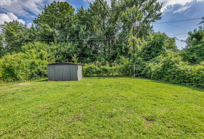 1933 HUBERT AVE, Memphis, Tennessee 38108, 4 Bedroom Bedrooms, 10 Room Rooms,2 BathroomBathrooms,Residential,For Sale,HUBERT,0,10226645