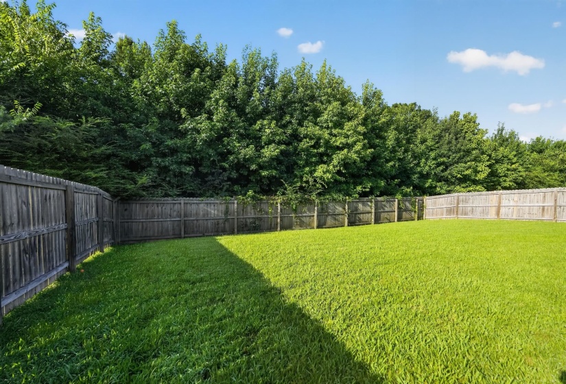 7931 COUNTRY LAKE DR, Bartlett, Tennessee 38133, 4 Bedroom Bedrooms, 8 Room Rooms,3 BathroomBathrooms,Residential,For Sale,COUNTRY LAKE,0,10226591