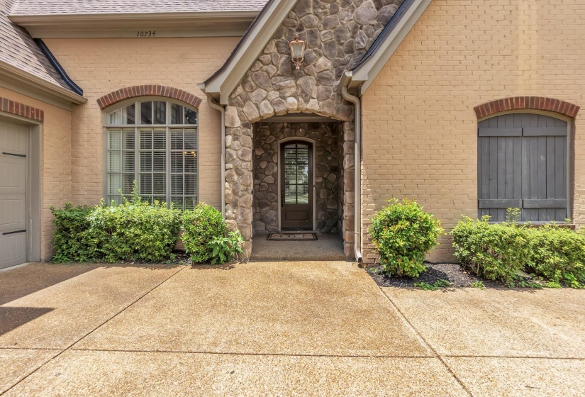 10734 WHISPER TRL, Collierville, Tennessee 38017, 4 Bedroom Bedrooms, 9 Room Rooms,3 BathroomBathrooms,Residential,For Sale,WHISPER,0,10225938