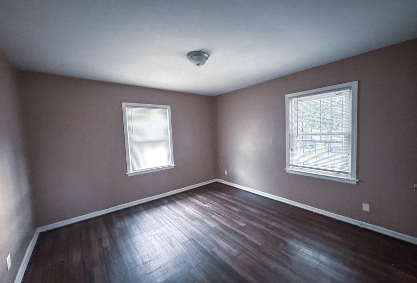 400 LORRAINE RD, Memphis, Tennessee 38109, 3 Bedroom Bedrooms, 5 Room Rooms,1 BathroomBathrooms,Residential,For Sale,LORRAINE,0,10226713